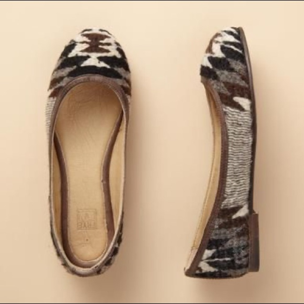 ISO Frye Carson flat, Navajo wool size 8.5